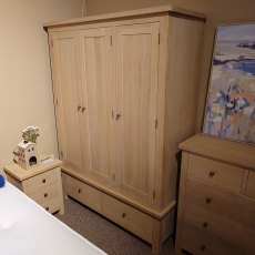 Clearance Helsinki Triple Wardrobe Clearance Helsinki Triple Wardrobe