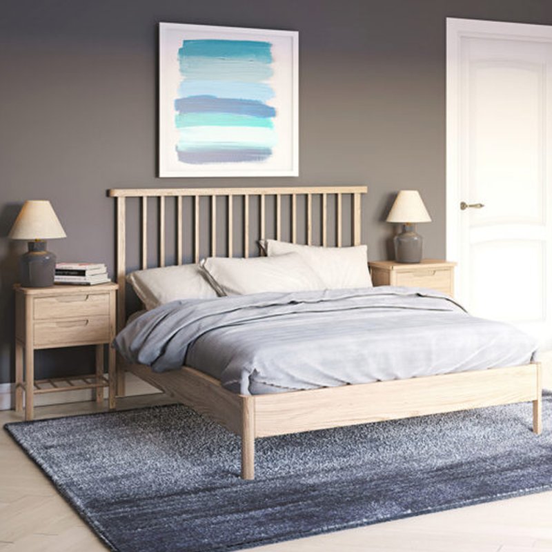 Tivoli Bedroom and Dining Collection Tivoli Spindle 5'0 Bed