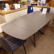 Clearance Sintered Stone 140-200cm Extending Table