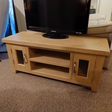 Clearance Milford Oak Large Television Unit