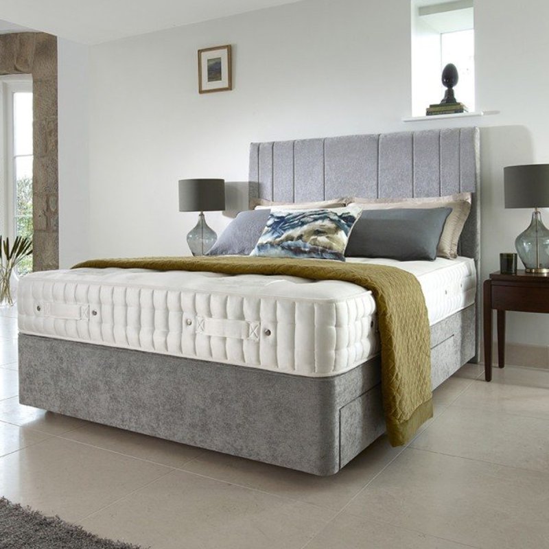 Harrison Hollyhock Pure Performance Seasonal Turn Divan set