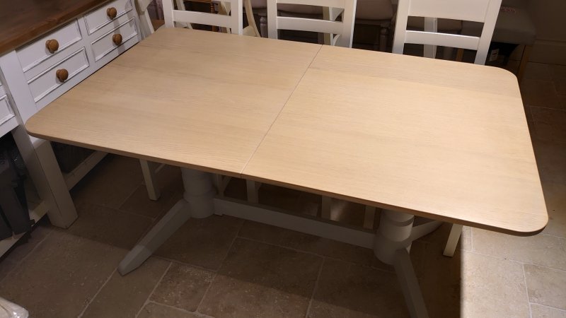 Second hand oak dining table and chairs hot sale